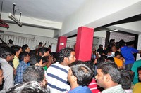 Srimanthudu Benefit Show Hungama at Siva Parvathy Theatre